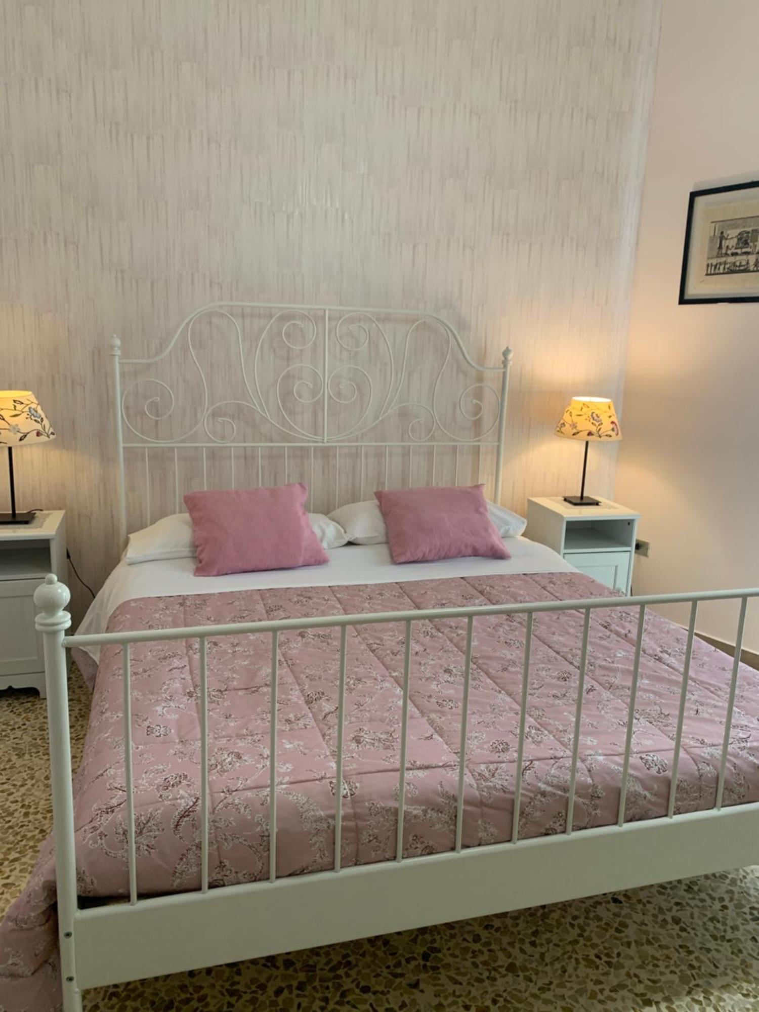 La Casa Di Chicca Appartement Lecce Buitenkant foto