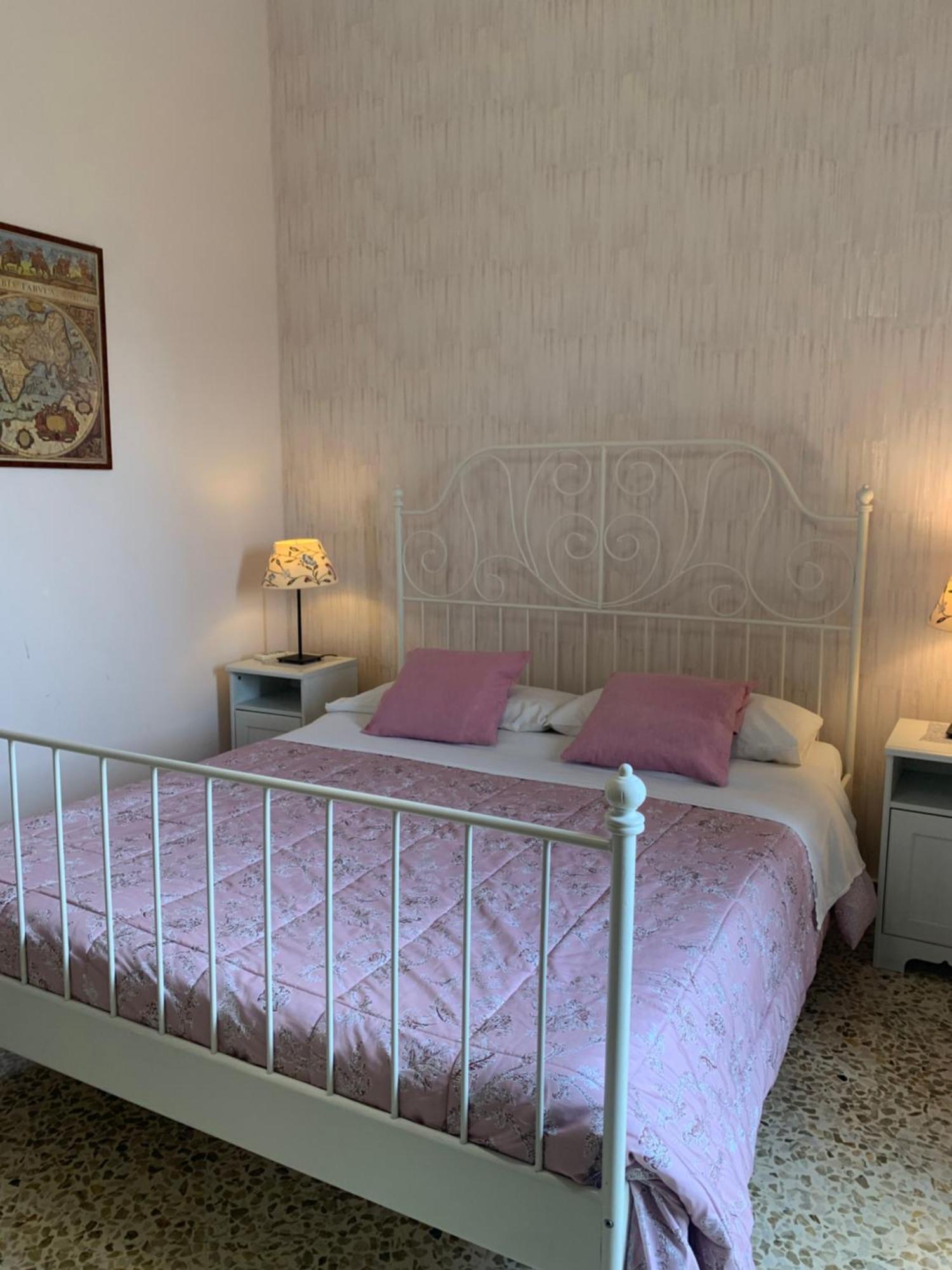La Casa Di Chicca Appartement Lecce Buitenkant foto