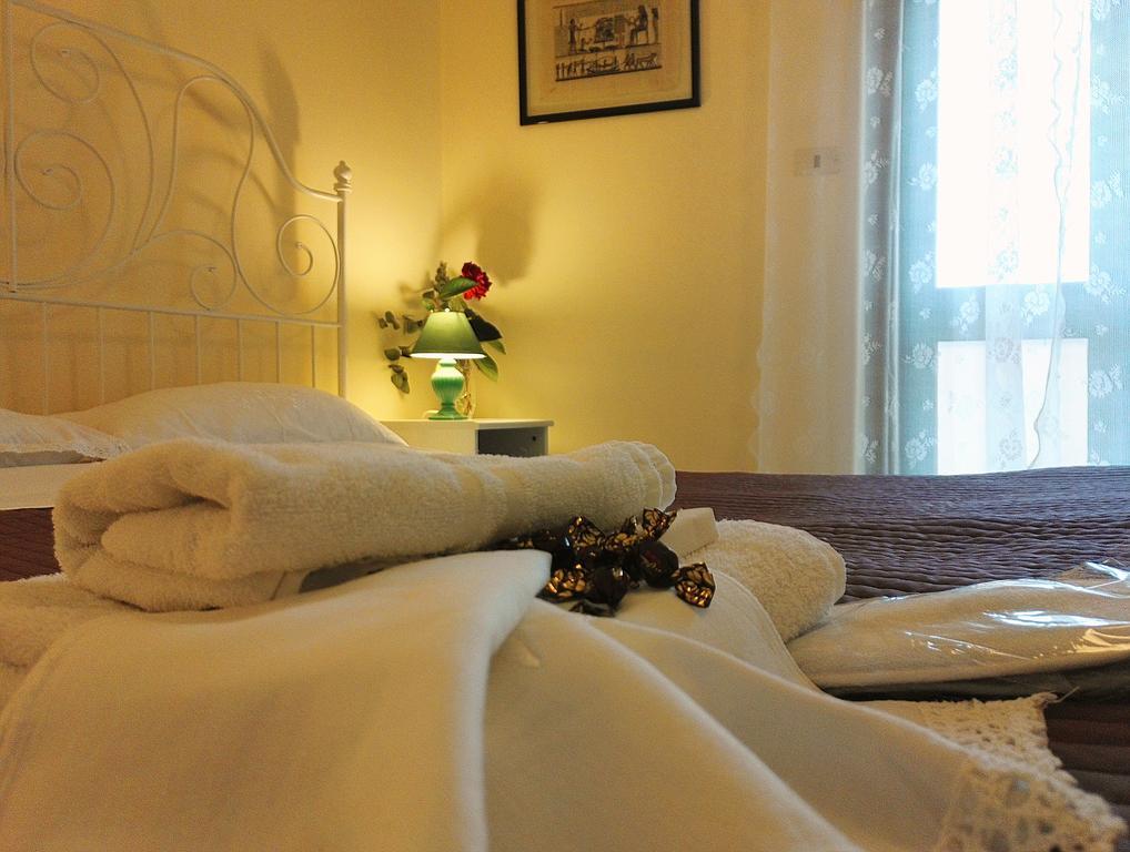 La Casa Di Chicca Appartement Lecce Buitenkant foto